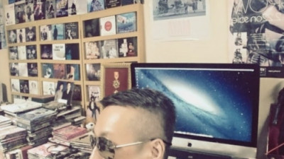 전설적인 그룹 퀸을 만날기회 프레디 머큐리가 매일밤에 논현동 QUEEN BAR에