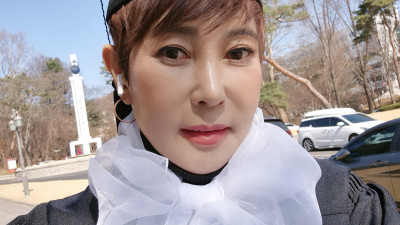 가수 작사가로 유명한 학구파 현선아 대학졸업식 학위따던날