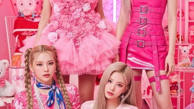 People who like the color pink are usually identified with romantic, caring, relaxed and gentle individuals.